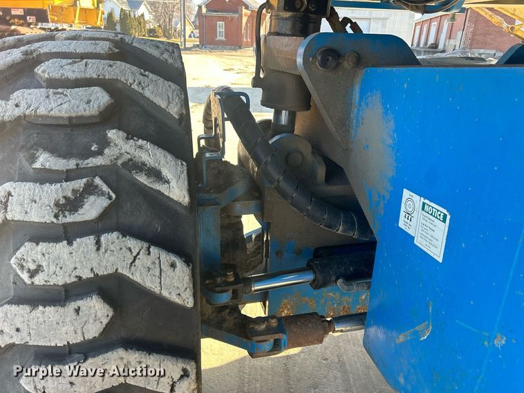 image for item DS0807 2007 Genie S-85 boom lift