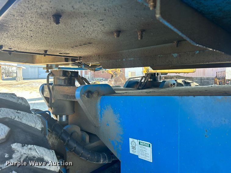 image for item DS0807 2007 Genie S-85 boom lift