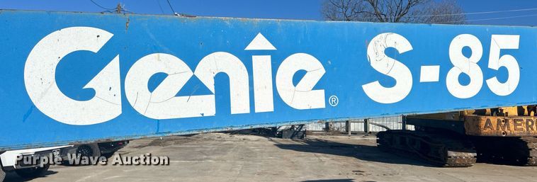 image for item DS0807 2007 Genie S-85 boom lift