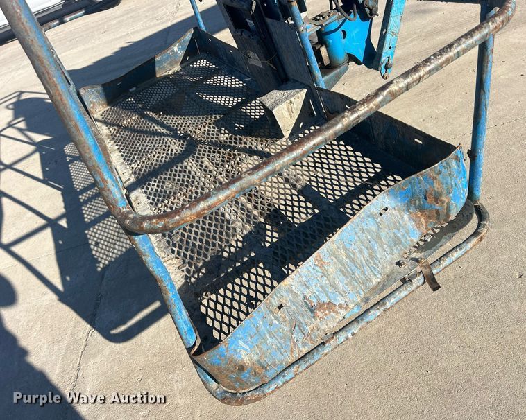 image for item DS0807 2007 Genie S-85 boom lift