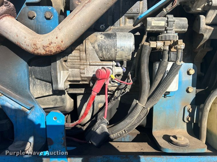 image for item DS0807 2007 Genie S-85 boom lift