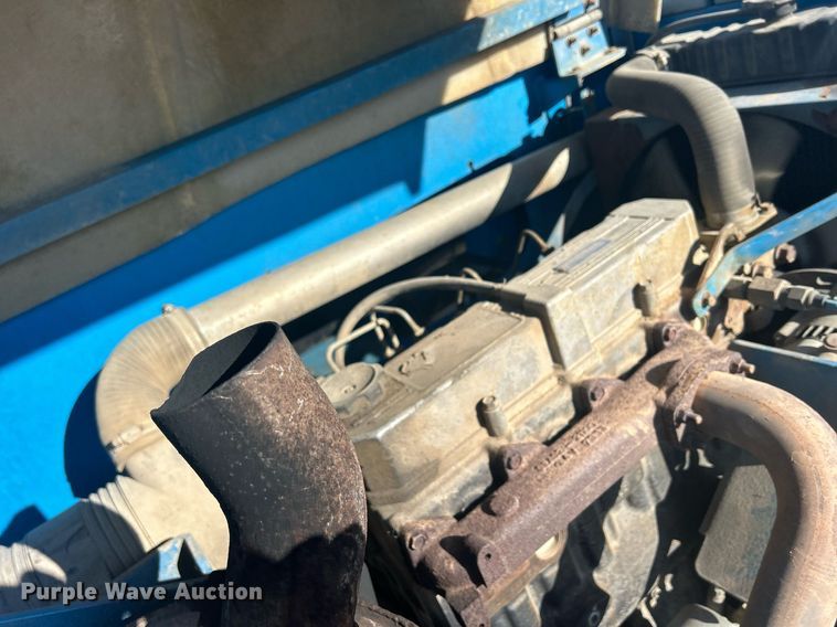 image for item DS0807 2007 Genie S-85 boom lift