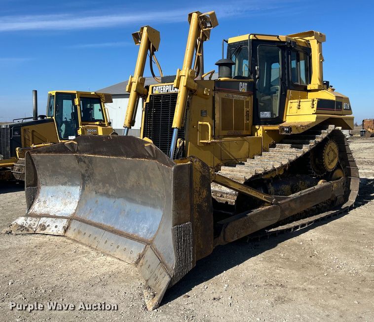 image for item DS0808 1998 Caterpillar D7R dozer