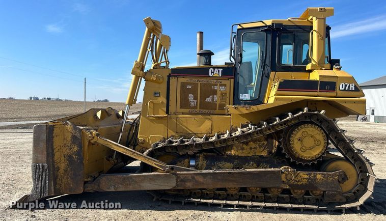 image for item DS0808 1998 Caterpillar D7R dozer