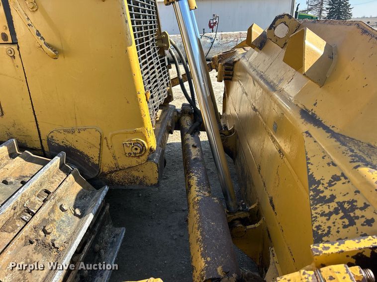 image for item DS0808 1998 Caterpillar D7R dozer
