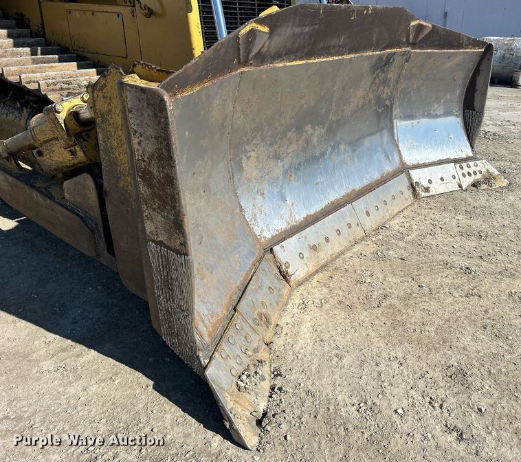 image for item DS0808 1998 Caterpillar D7R dozer