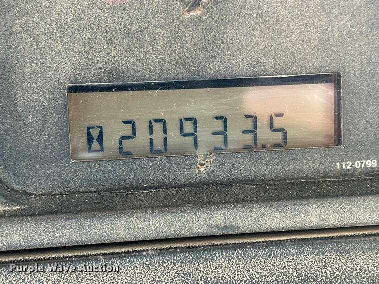 image for item DS0808 1998 Caterpillar D7R dozer