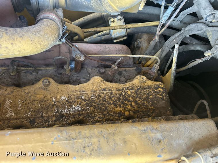 image for item DS0808 1998 Caterpillar D7R dozer