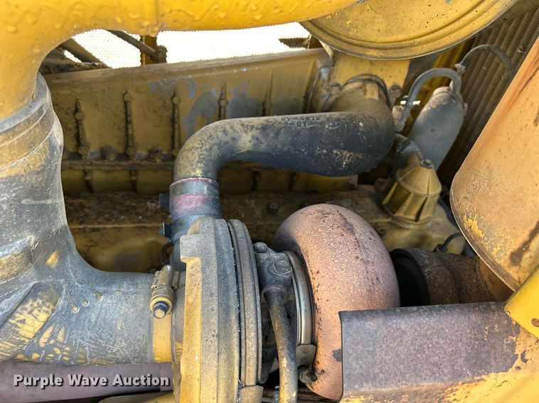 image for item DS0808 1998 Caterpillar D7R dozer