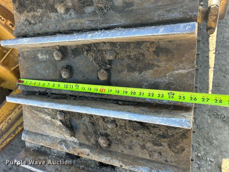 image for item DS0808 1998 Caterpillar D7R dozer