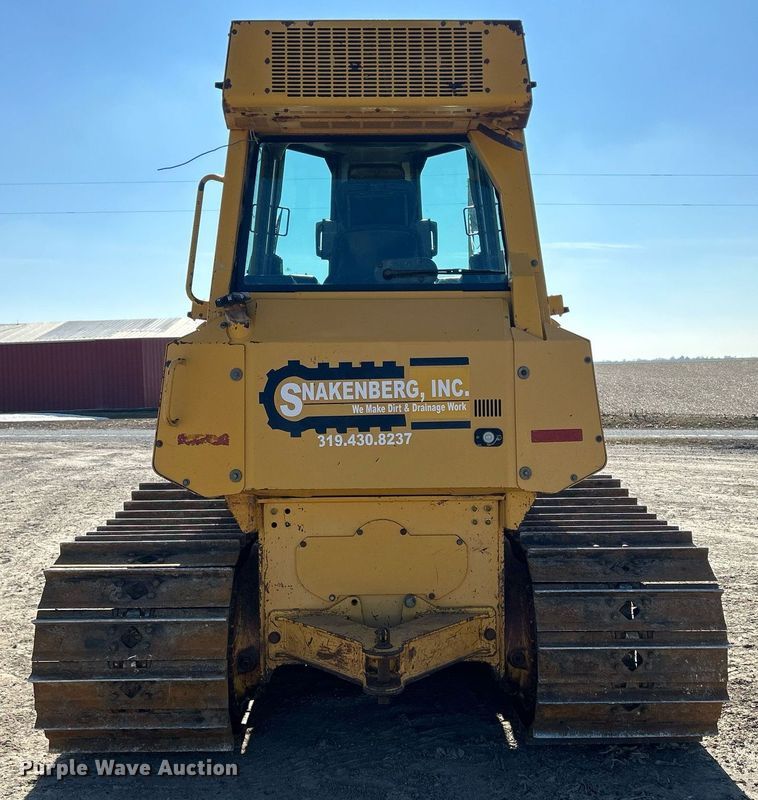 image for item DS0809 2002 John Deere 700H dozer