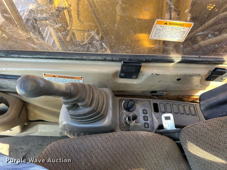 image for item DS0812 1997 Caterpillar 312BL excavator