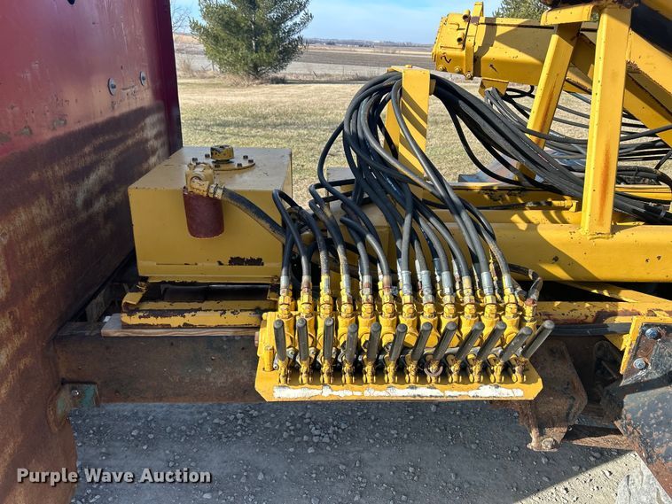 image for item DS0814 1972 Ford F600 with Vermeer tree spade