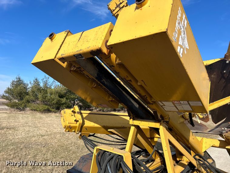 image for item DS0814 1972 Ford F600 with Vermeer tree spade