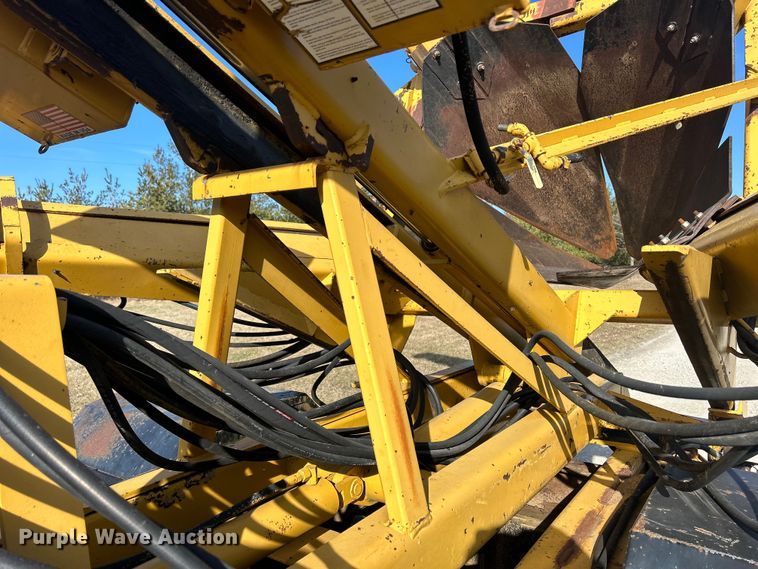 image for item DS0814 1972 Ford F600 with Vermeer tree spade