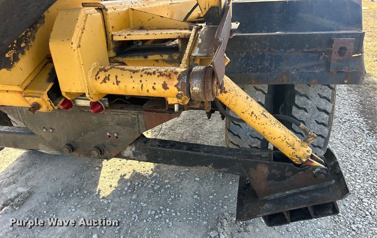 image for item DS0814 1972 Ford F600 with Vermeer tree spade