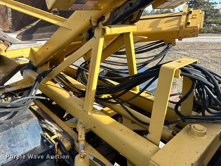 image for item DS0814 1972 Ford F600 with Vermeer tree spade