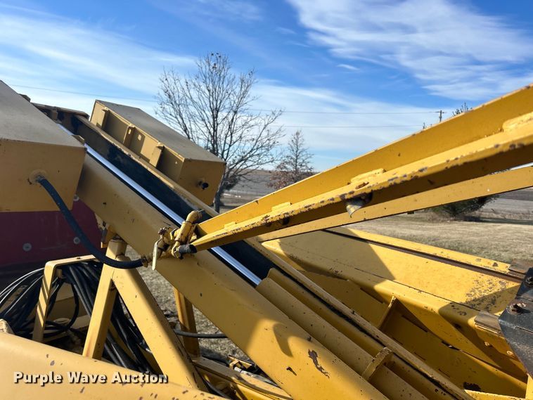 image for item DS0814 1972 Ford F600 with Vermeer tree spade