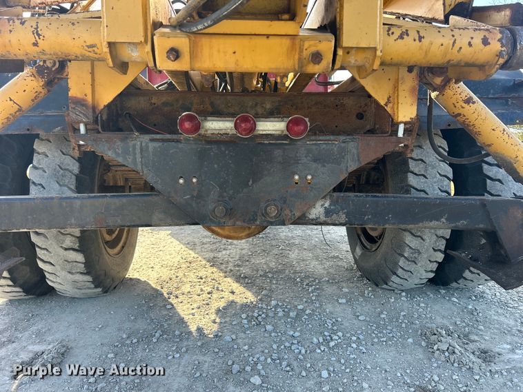 image for item DS0814 1972 Ford F600 with Vermeer tree spade