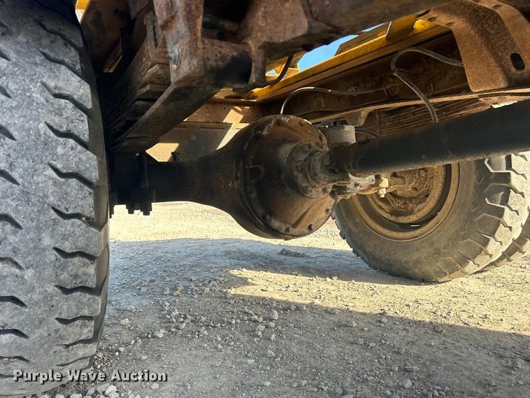 image for item DS0814 1972 Ford F600 with Vermeer tree spade