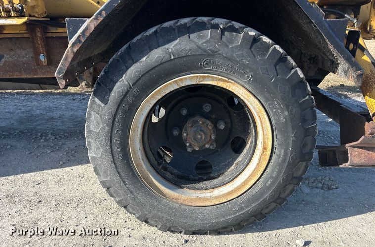 image for item DS0814 1972 Ford F600 with Vermeer tree spade