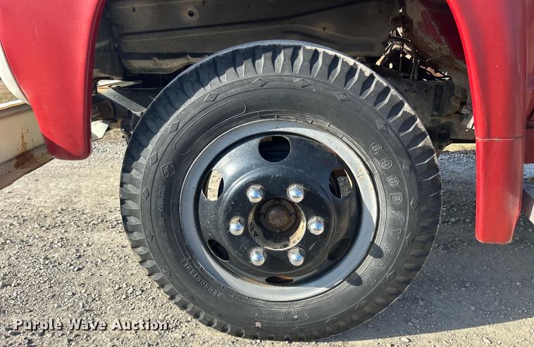 image for item DS0814 1972 Ford F600 with Vermeer tree spade