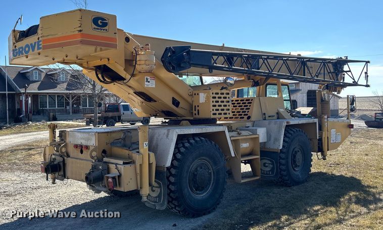 image for item DS0815 1988 Grove  4425G crane