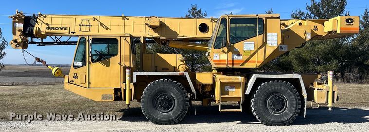 image for item DS0815 1988 Grove  4425G crane