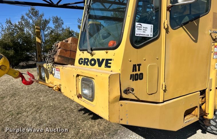 image for item DS0815 1988 Grove  4425G crane