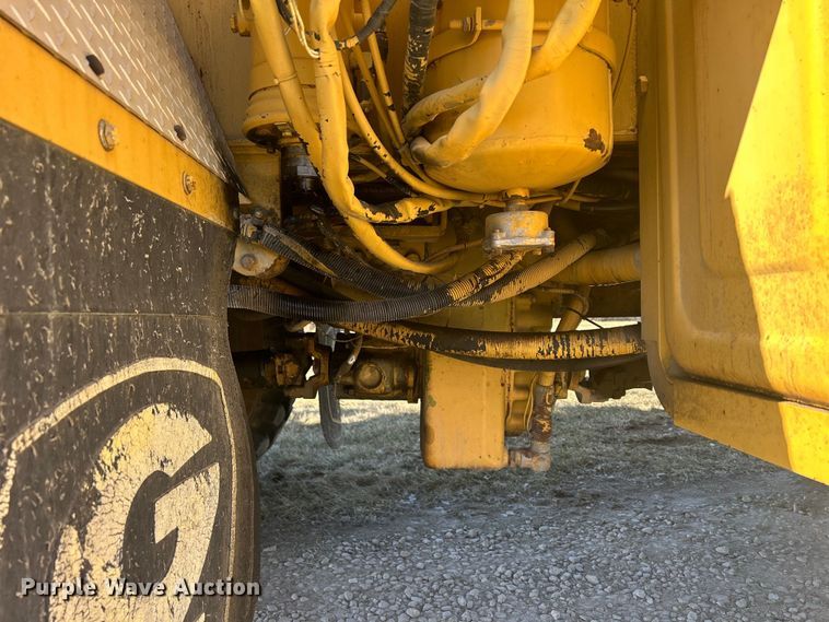 image for item DS0815 1988 Grove  4425G crane