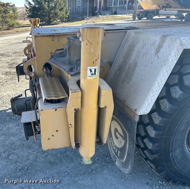 image for item DS0815 1988 Grove  4425G crane