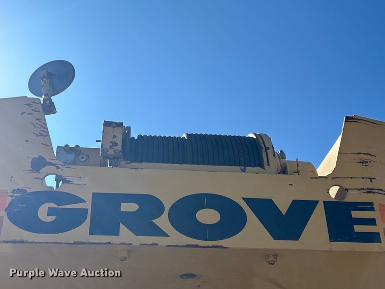 image for item DS0815 1988 Grove  4425G crane