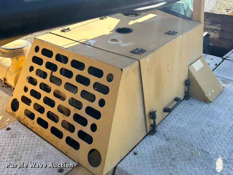 image for item DS0815 1988 Grove  4425G crane