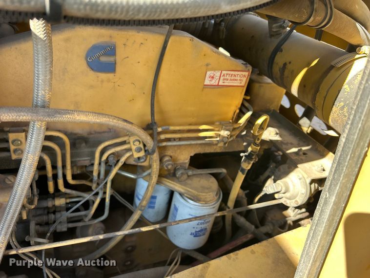 image for item DS0815 1988 Grove  4425G crane