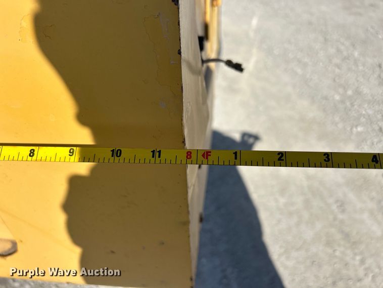 image for item DS0815 1988 Grove  4425G crane