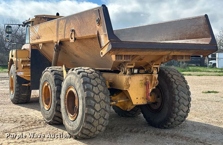 image for item DS2899 2008 Volvo A25E haul truck