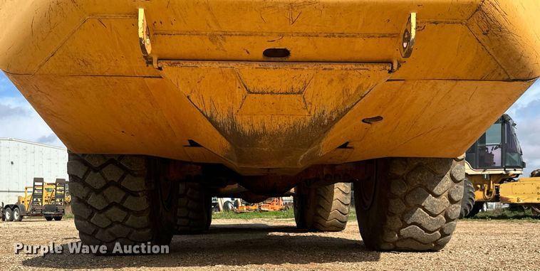 image for item DS2899 2008 Volvo A25E haul truck