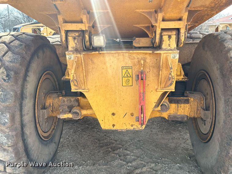 image for item DS2899 2008 Volvo A25E haul truck