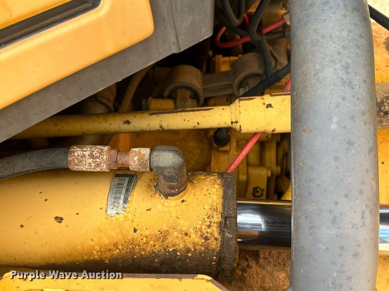 image for item DS2899 2008 Volvo A25E haul truck