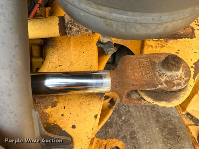 image for item DS2899 2008 Volvo A25E haul truck