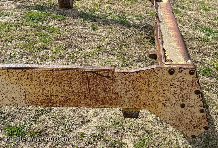 image for item DS2899 2008 Volvo A25E haul truck