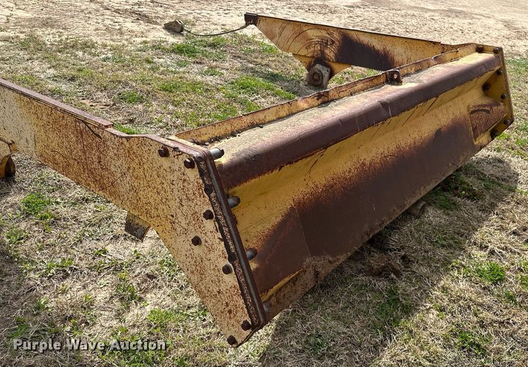 image for item DS2899 2008 Volvo A25E haul truck