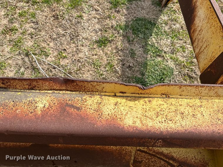 image for item DS2899 2008 Volvo A25E haul truck