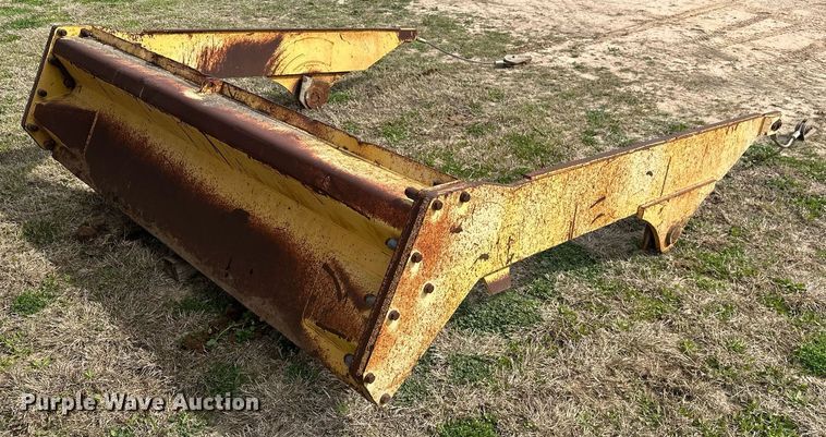 image for item DS2899 2008 Volvo A25E haul truck