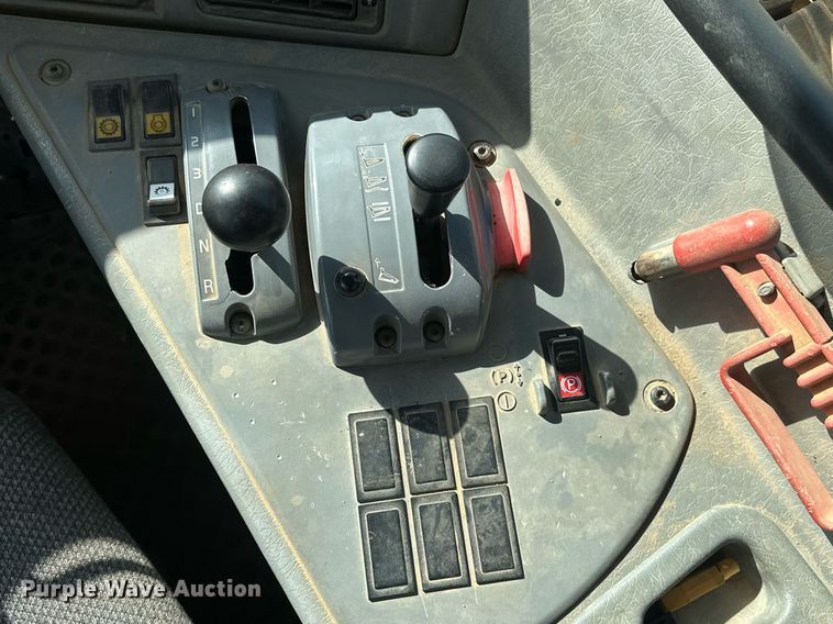 image for item DS2899 2008 Volvo A25E haul truck