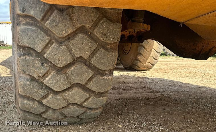 image for item DS2899 2008 Volvo A25E haul truck