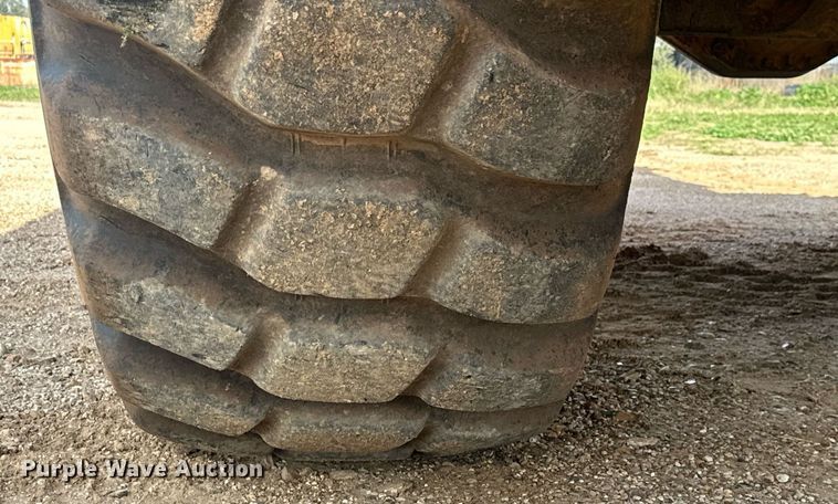 image for item DS2899 2008 Volvo A25E haul truck