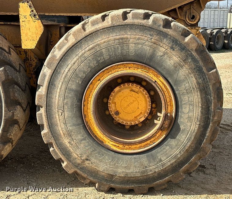 image for item DS2899 2008 Volvo A25E haul truck