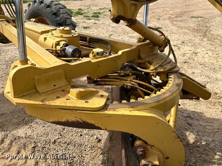image for item DS2901 1992 Caterpillar  140G motor grader