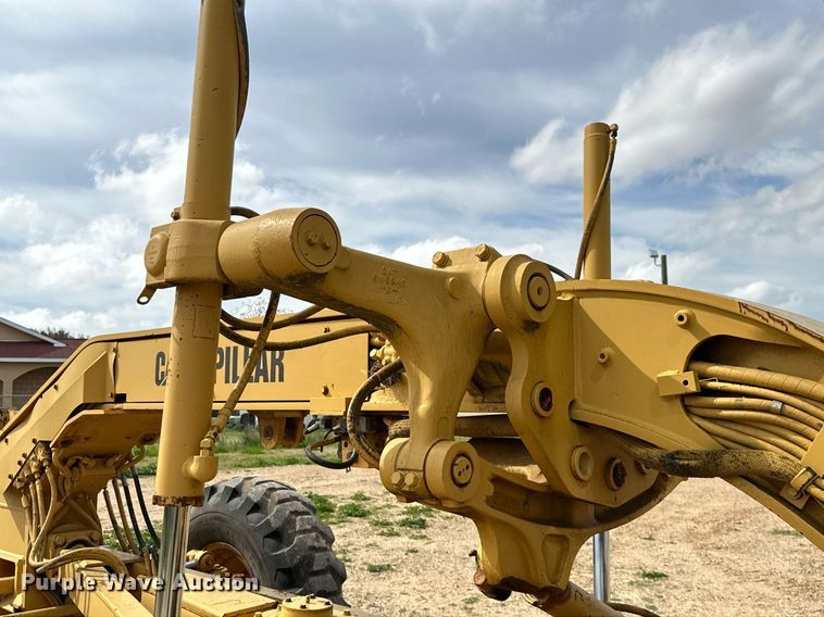 image for item DS2901 1992 Caterpillar  140G motor grader